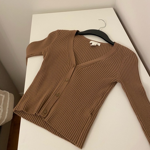 H&M VISCOSE BLEND TOP - Picture 4 of 4